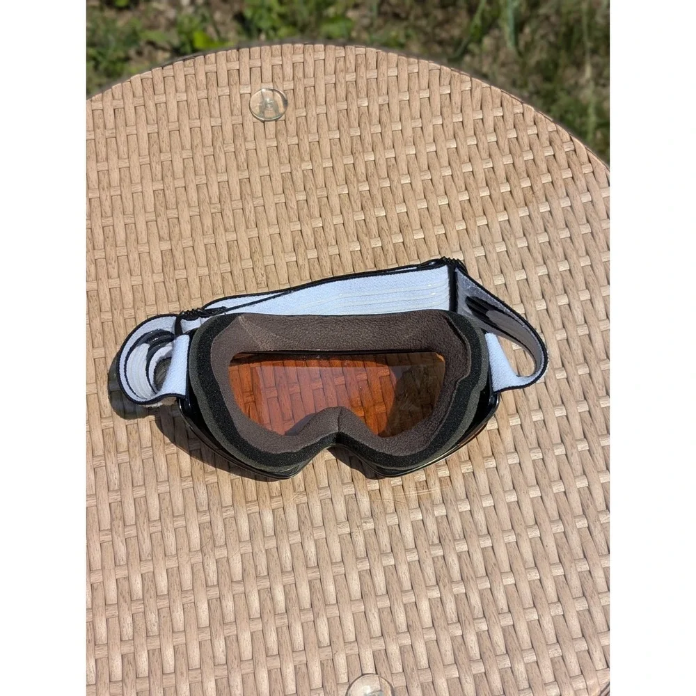 Oakley PRIZM Snow Ski Goggles Black White Amber Lens Snowboard Winter